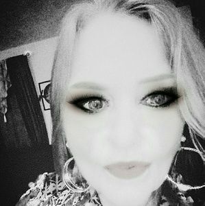 Meet your Posher, Vera